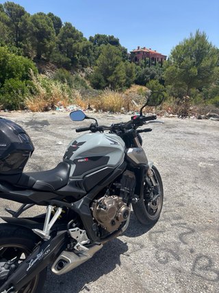 Honda CB650R Gris