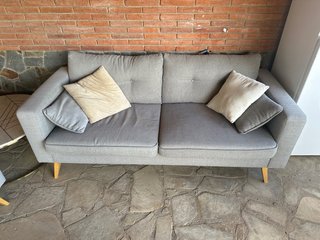 Conjunto 2 Sofás Tela Gris y Madera 70€/u