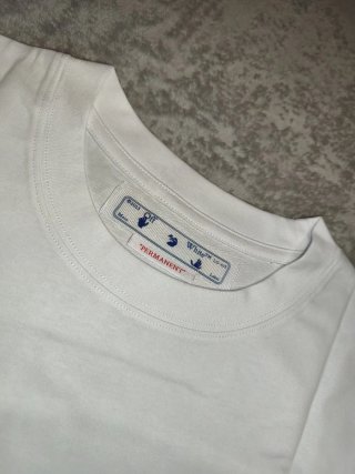 Camiseta Off-White iPhone 8 Edición