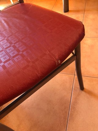 Mesa de comedor con 4 sillas