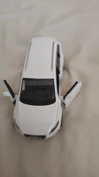 Audi Q7 V12 Juguete Blanco