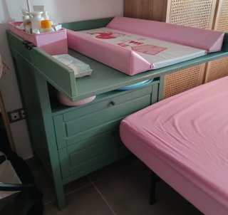 Cómoda cambiador bebé verde