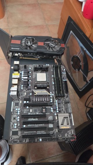 ASUS GTX 560 Ti DirectCU II