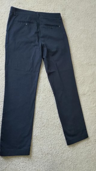 Pantaloni blu scuro. Marca DonDup