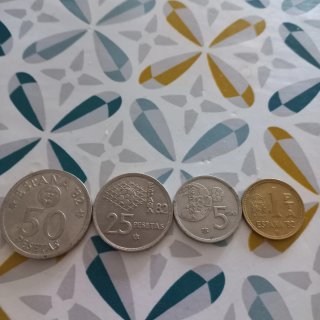 Lote de  monedas. todas las de las fotos por 3 eur
