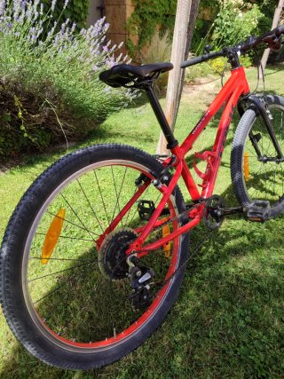 Bicicleta Trek Wahoo 24 Roja. Muy buen estado.