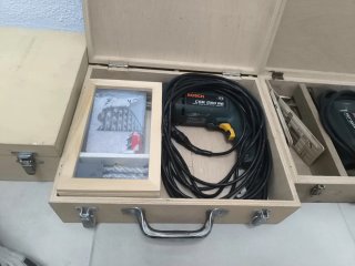 Taladro percutor Bosch CSB 550 RE + brocas