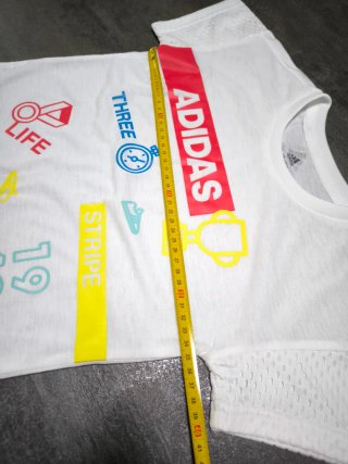 T-shirt Adidas bianca con stampa