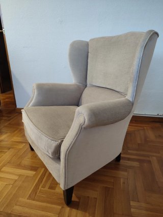 Butaca orejera gris