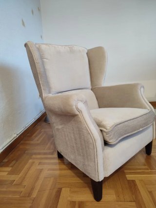 Butaca orejera gris