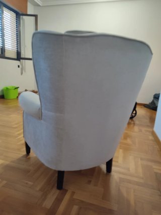 Butaca orejera gris
