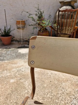 Silla escolar vintage