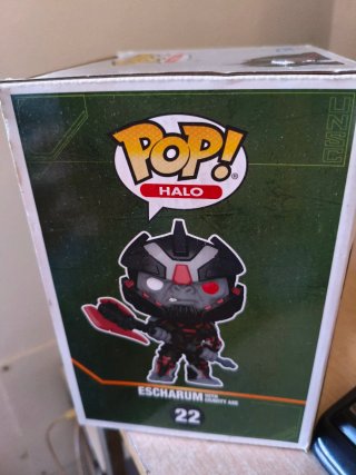 Funko Pop Halo Escharum con Hacha de Gravedad