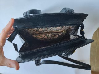 Bolso Piel Negro + Sandalias cuña de Esparto