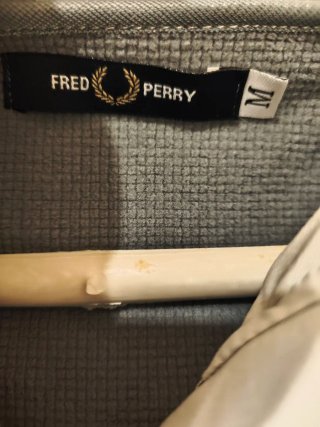 Sudadera Fred Perry Gris con Capucha