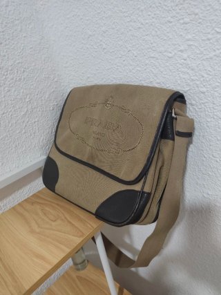 Bolso Prada Beige y Negro
