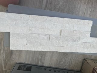 3 cajas de azulejos de piedra natural blanca