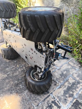FG Monster 1/5 Auto scoppio 2 tempi RC FG24050