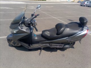 Suzuki Burgman 250 gris