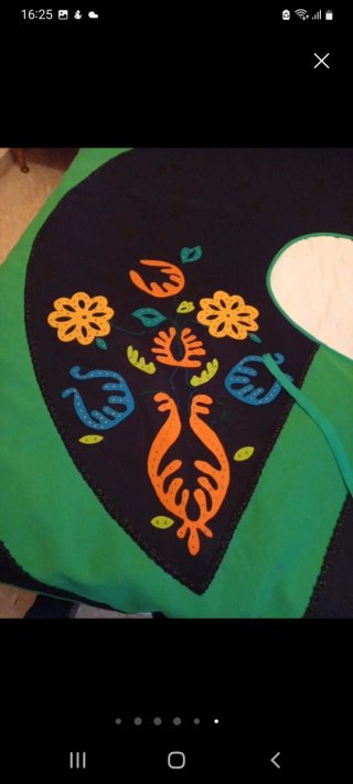 Traje regional talla 50 bordado a mano