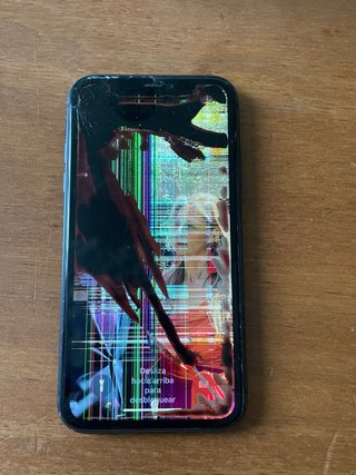 iPhone 11 Negro Pantalla Rota