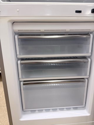 Nevera Siemens 200x60 con garantía