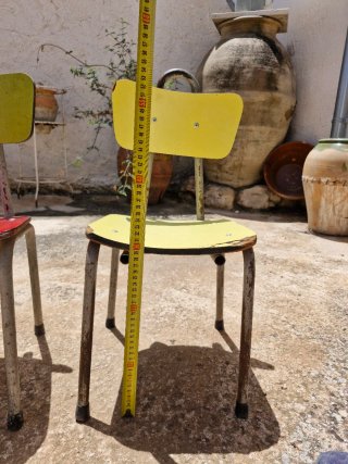 2 Sillas escolares infantiles vintage