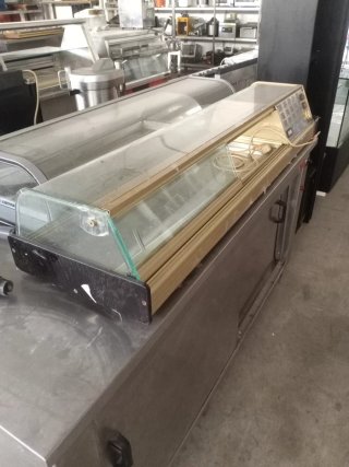 Vitrinas varios modelos  Todas a 150€ cada una
