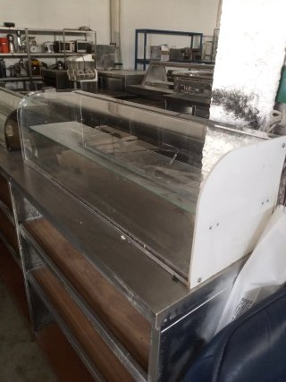 Vitrinas varios modelos  Todas a 150€ cada una