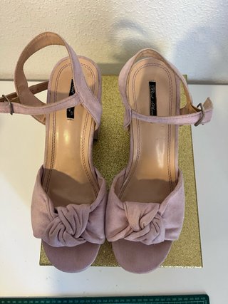 Sandalias rosa nude gamuzado plataforma con nudo