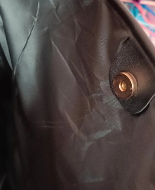 Bolso Negro Mujer con Pañuelo Estampado