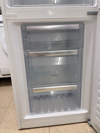 Nevera Electrolux 200x60 con garantía