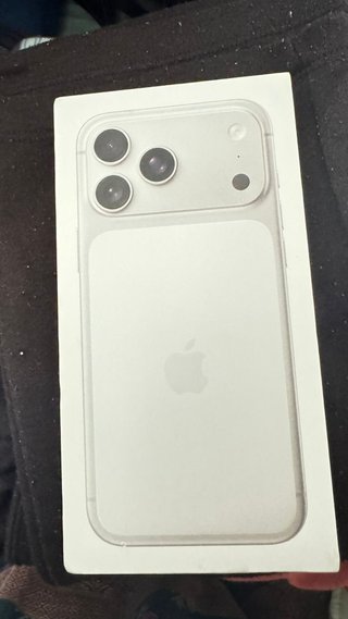 iPhone 17 Pro Max Plata