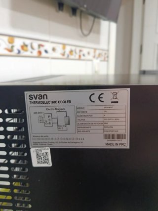 Botellero Svan con cerradura