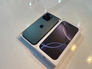 iPhone 16 Pro Max – 256GB | 88% Batería |