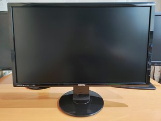 Confezione da 3 monitor Benq + HP Nero