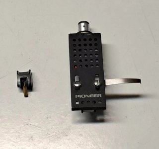 PortaCápsulas Pioneer JP-503