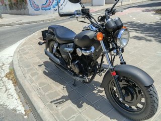 KEEWAY SUPERLIGHT 125 2013con sólo 5800 kilómetros