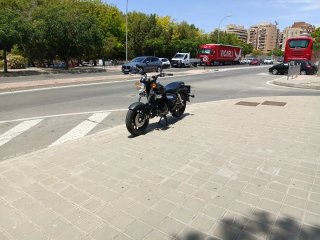 KEEWAY SUPERLIGHT 125 2013con sólo 5800 kilómetros