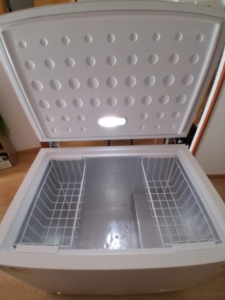 CONGELADOR ,ZANUSSI,ARCON, PRÁCTICAMENTE NUEVO.