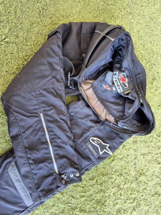 Traje Moto Dainese y Alpinestars GORE-TEX