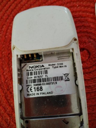 teléfono móvil Nokia 105