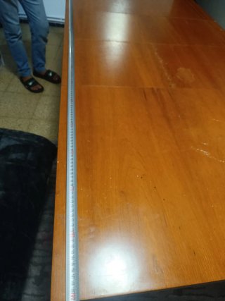 Mesa de comedor de madera maciza