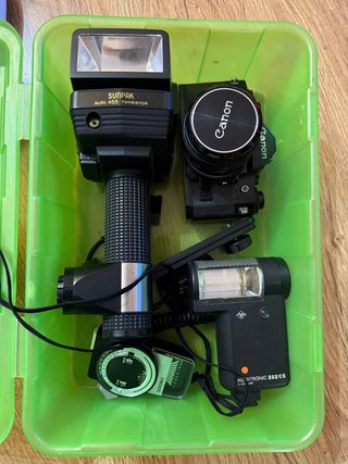 Kit Fotografía: Cámara Canon, Flashes Sunpak