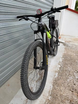 Bicicleta Eléctrica Montaña Negra