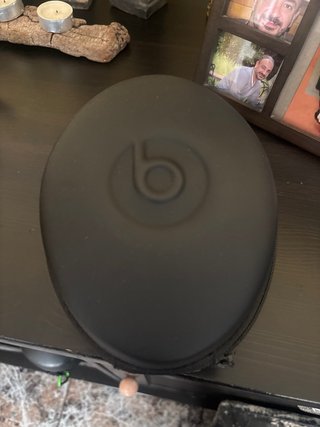 Cascos Beats Studio white