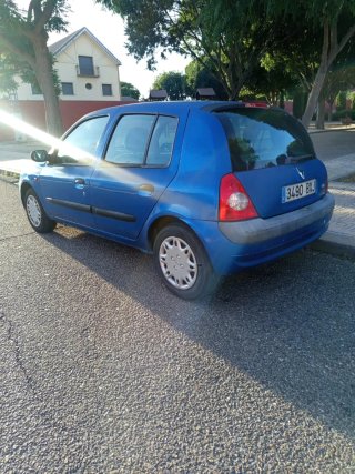 Renault Clio 2002