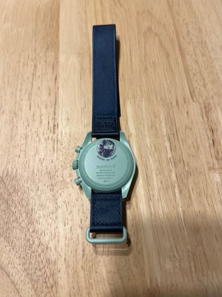 Omeg x Swatch MoonSwatch mision a la tierra