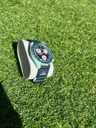 Omeg x Swatch MoonSwatch mision a la tierra