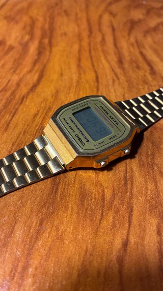 Casio A168WG-9 Dorado Vintage